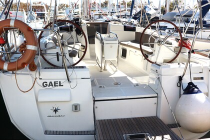 Hire Sailboat  Sun Odyssey 439 San Miguel de Abona