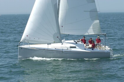 Location Voilier Beneteau First 27.7 Îles des Embiez