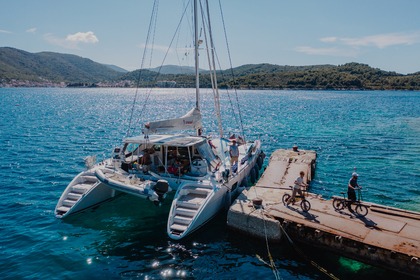 Charter Catamaran Lagoon 570 Split