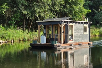 Rental Houseboats Eigenbau Hausfloos Rüdersdorf