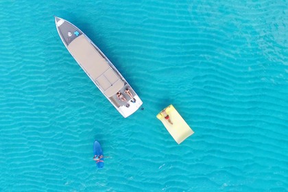 Charter Motorboat xtrem marine 39 Bateau privé avec capitaine Sint Maarten