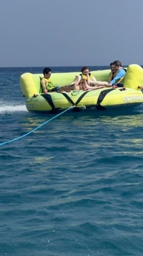 Κως Motorboat Trojan 44 Express alt tag text