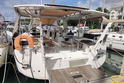 Charter Sailboat Jeanneau Sun Loft 47 - 6 + 1 cab. Pointe-a-Pitre