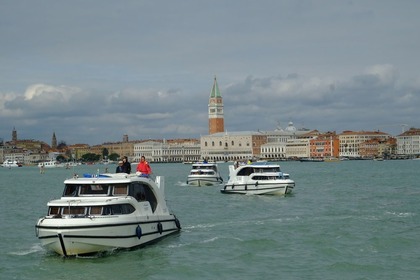 Hyra båt Husbåt Houseboat Holidays Italia Minuetto 6 Casale sul Sile