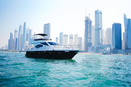 Charter Motorboat DUBAI MARINE 60 Dubai Marina