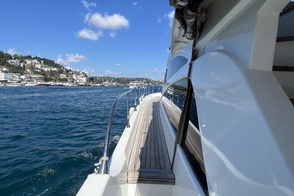 Чартер Моторная яхта Fairline 2006 Стамбул