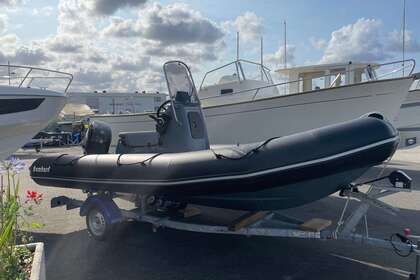 Charter Motorboat Bombard Explorer 550 Carantec