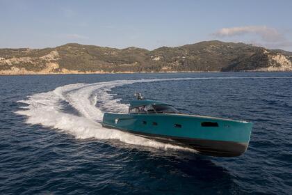 Charter Motorboat WD Emerald 51 Positano