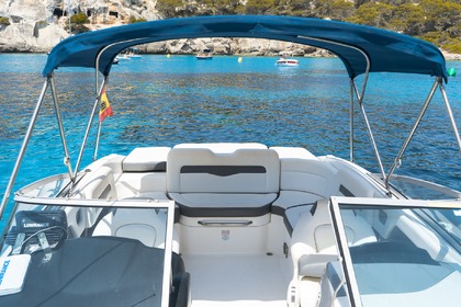 Alquiler Lancha Chaparral 246 SSI Cala Galdana