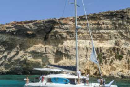 Hyra båt Katamaran Lagoon 420 Malta