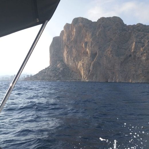 Calp Motorboat AM Yacht EGO 600CS alt tag text