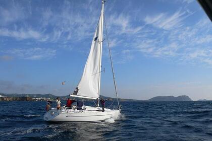 Rental Sailboat Bavaria 36 Mataró