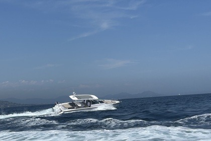 Charter Motorboat AXOPAR AXOPAR 37 Cogolin