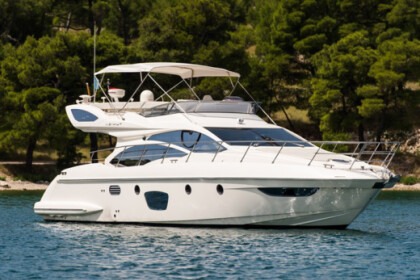 Hire Motorboat  Azimut 47 Primošten