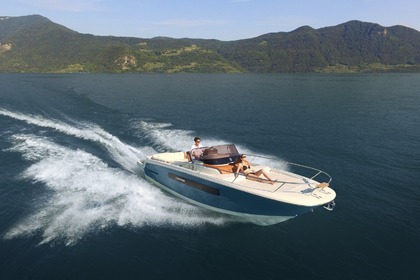 Charter Motorboat Invictus CX 280 Monaco