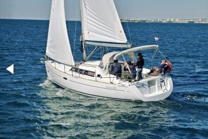 Location Voilier Beneteau Oceanis 34 La Trinité-sur-Mer