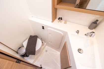 Verhuur Catamaran  Lagoon 42 Lefkada