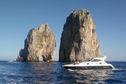 Rental Motorboat GIANETTI 50' HT Sorrento