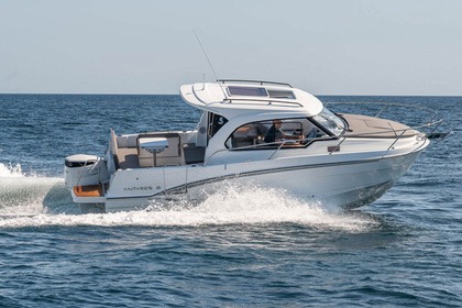 Hire Motorboat Beneteau Antares 8 Biograd na Moru
