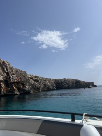 Minorka Motorboat BMA 221 X222 alt tag text