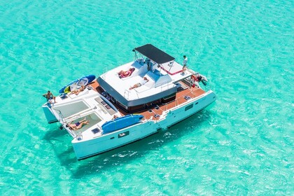 Charter Catamaran Lagoon Lagoon 450 S Sint Maarten