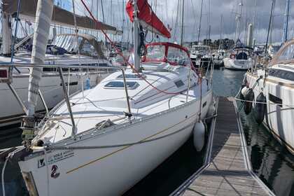 Charter Sailboat BENETEAU OCEANIS 311 CLIPPER DL Saint-Quay-Portrieux