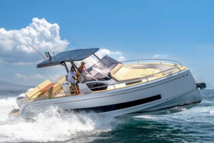 Location Bateau à moteur Salpa Avantgarde 35 Palamós