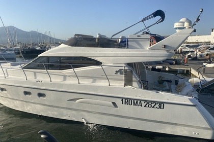 Noleggio Barca a motore Azimut Azimut 43 Castellammare di Stabia