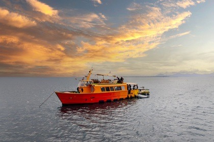 Miete Motorboot VEDETTE EN BOIS modele atypique Golfe Juan
