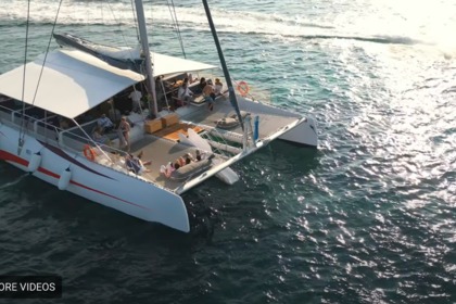 Location Catamaran Ocean Voyager Custom Alimos Marina