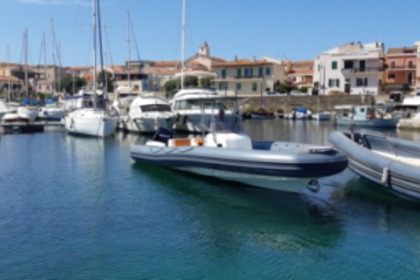 Noleggio Gommone Marlin 850 HD Stintino