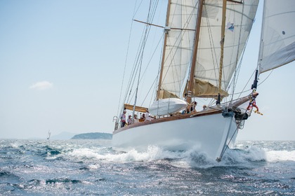 Miete Segelyacht Patrick Balta Classic Ketch Phuket