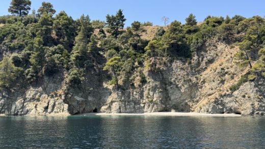 Halkidiki Motorboat Compass 7s alt tag text