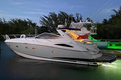 Charter Motorboat Sunseeker 51 Cancún