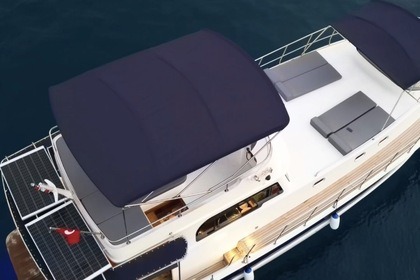Hire Motor yacht Custom Made 2024 Selimiye