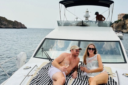 Hire Motorboat Fairline Phantom 46 Palma de Mallorca