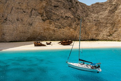 Rental Sailboat Bavaria 44 Zakynthos