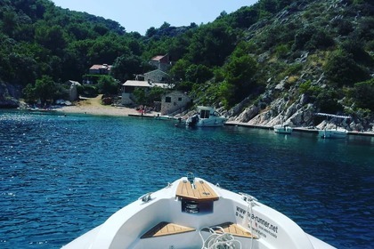 Hire RIB Marlin 274 Split