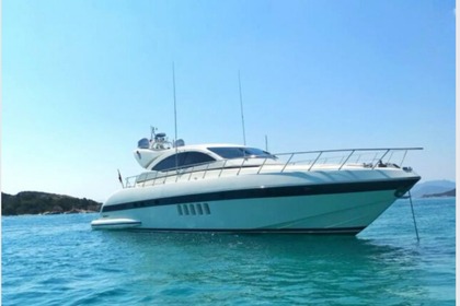 Noleggio Yacht a motore Mangusta 72 Positano