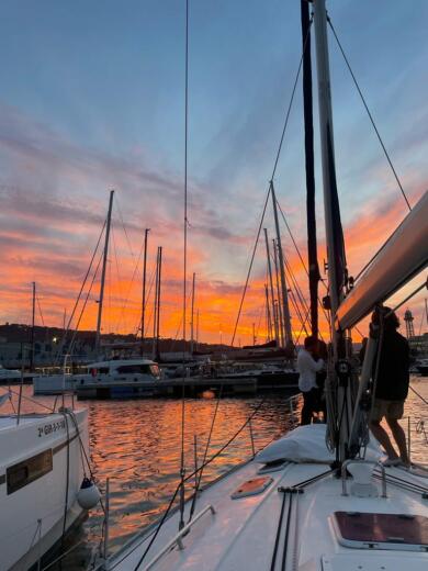 Barcelona Sailboat Bavaria 41 Cruiser alt tag text