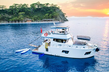 Miete Motorboot motor yacht Motoryacht Fethiye