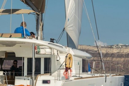 Hire Catamaran LAGOON 450 Santorini