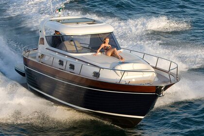 Charter Motorboat Apreamare 38 Comfort Positano