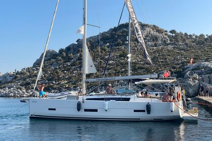 Charter Sailboat Dufour Dufour 430 Grand Large Marmaris