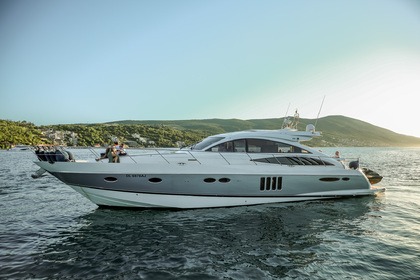 Noleggio Yacht a motore Princess V65 Teodo