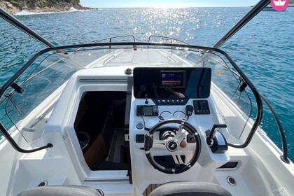 Hire Motorboat Beneteau Flyer 8 Sundeck Sanary-sur-Mer