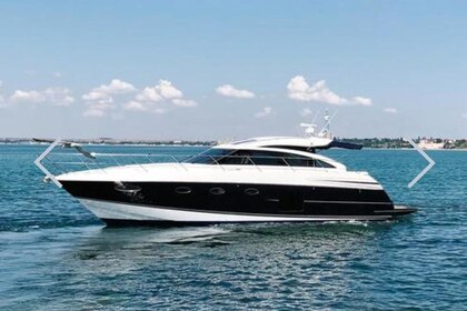 Noleggio Yacht a motore Princess V52 Capri