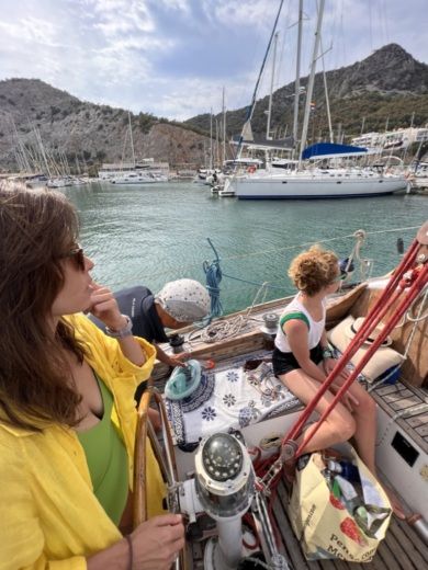 El Port de la Selva Sailboat HALBERG RASSY 33 MISTRAL alt tag text