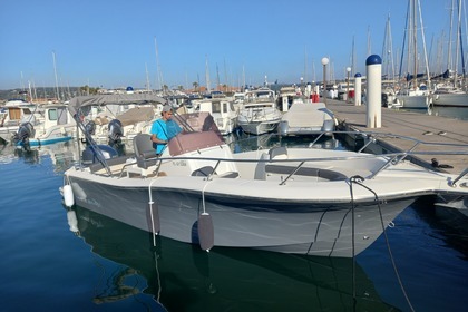 Charter Motorboat WHITE SHARK 240 CC Bandol