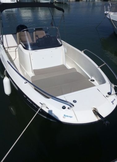 Motorboat Quicksilver Activ 605 Open Planimetria della barca